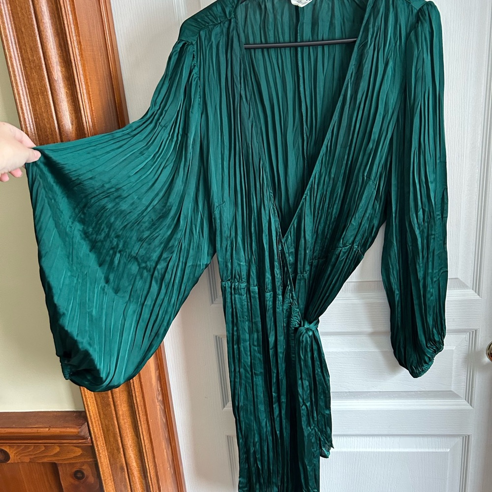 H&M Emerald Green Pleated Mini Dress with Balloon Sleeves